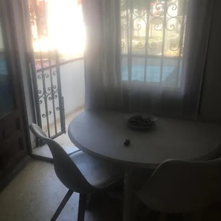Precioso Y Soleado Apartment